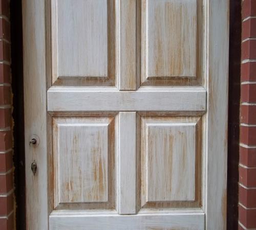 Как отреставрировать межкомнатную дверь