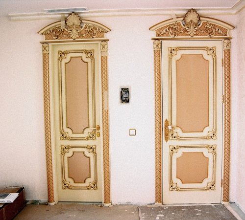 Покраска старых дверей своими руками
