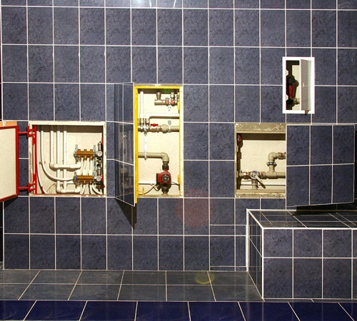 Как крепить ревизионный люк пластиковый