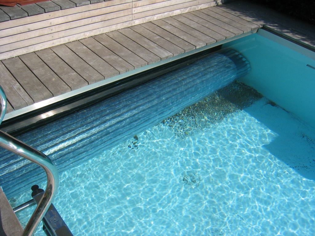 Автоматические защитные покрытия для бассейнов