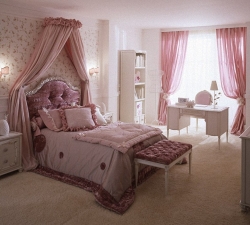 Спальни в розовых тонах