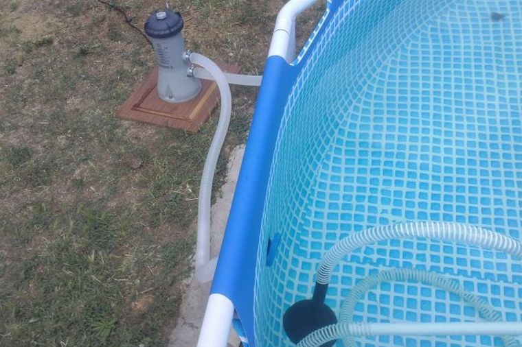 Очистка воды в бассейне на даче