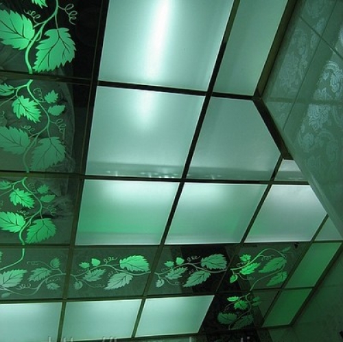 Матови стъклени таванни панели