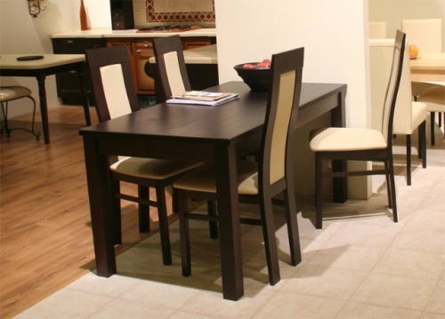 Обеденный кухонный стол на 4 ножках