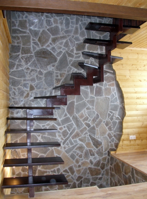 Межэтажные лестницы в частном доме своими руками