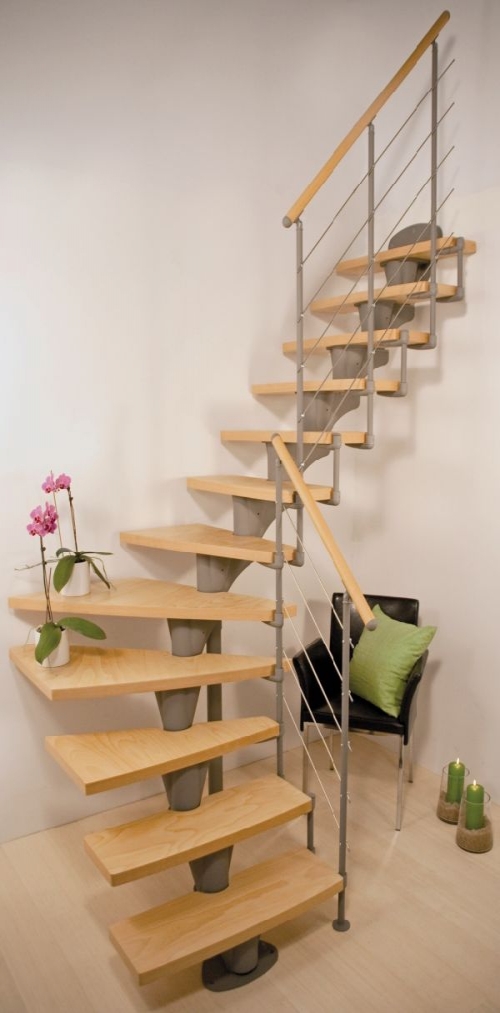 Лестница металлический каркас деревянные ступени