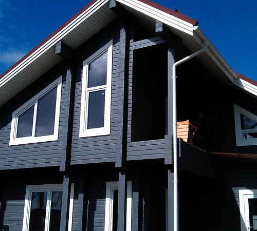 Покраска деревянных домов: фото, пошаговая инструкция