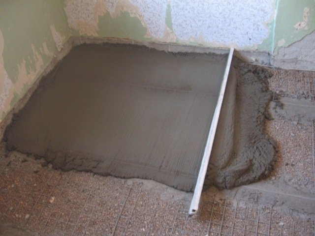 Как сделать стяжку пола в ванной под плитку: пошаговая инструкция