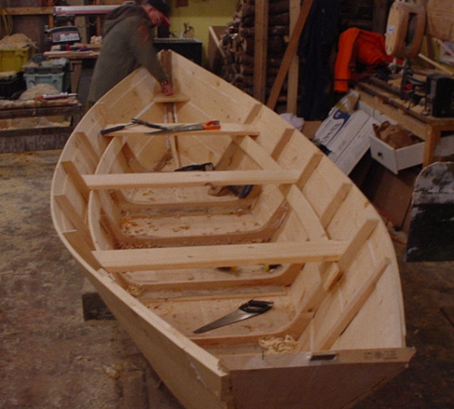 Деревянная лодка для рыбалки на Водлозере