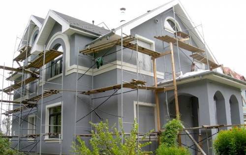 Чем дешевле отделать фасад дома