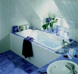 Отделка стен ванной комнаты пластиковыми панелями