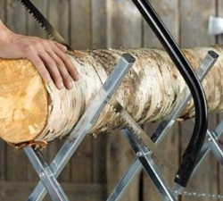 Как сделать дровопил – приспособление из бензопилы для нарезки дров?