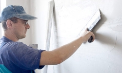 Отделка стен шпаклевкой с узором: скидки на услуги мастеров по ремонту — Профи